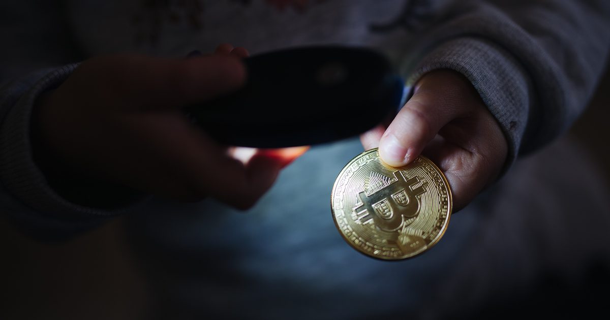 Bitcoin 64 bin doların üzerinde tutunuyor: Stablecoin verileri talepte yavaşlamaya işaret etti