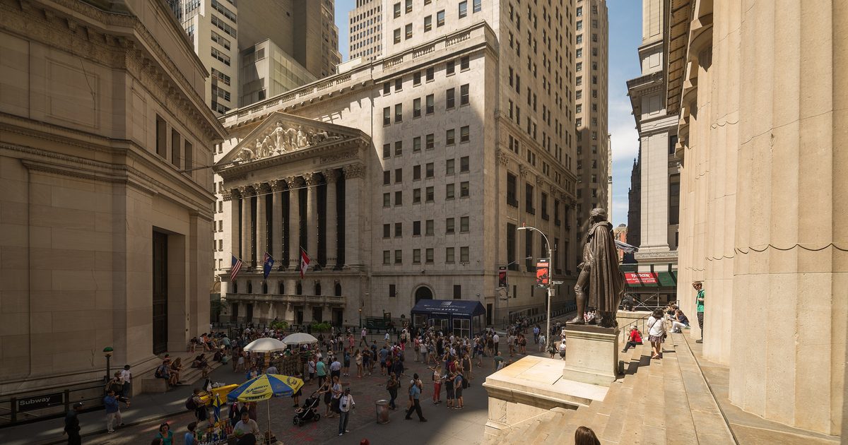 Fed sonrası Wall Street'te sert satış dalgası: Dow Jones 1.150 puanın üzerinde geriledi